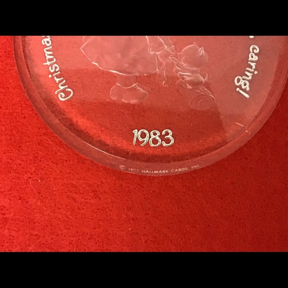 Hallmark “Holiday Highlights” Acrylic Ornament - Picture 4 of 5